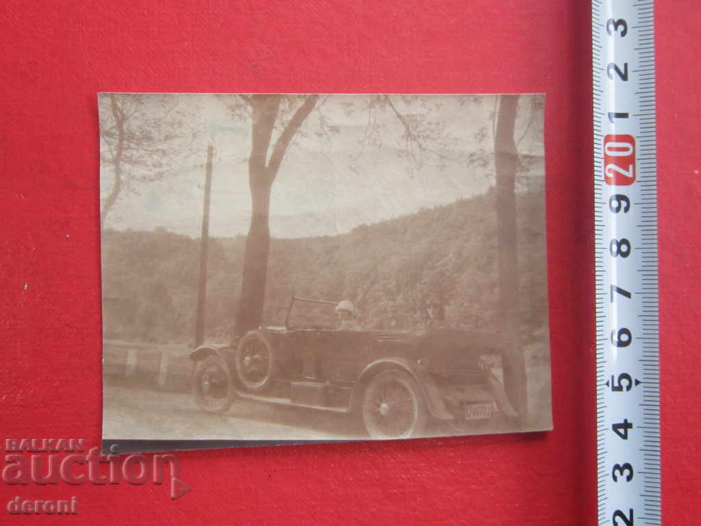 Old photo card car 5 with price 10.00 BGN | € 5.11 Old photo card car 5 with price 10.00 BGN | € 5.11