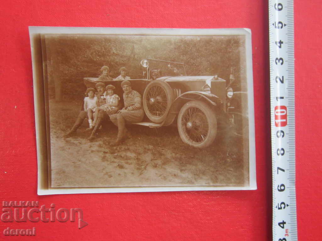 Old photo card car 8 with price 10.00 BGN | € 5.11 Old photo card car 8 with price 10.00 BGN | € 5.11
