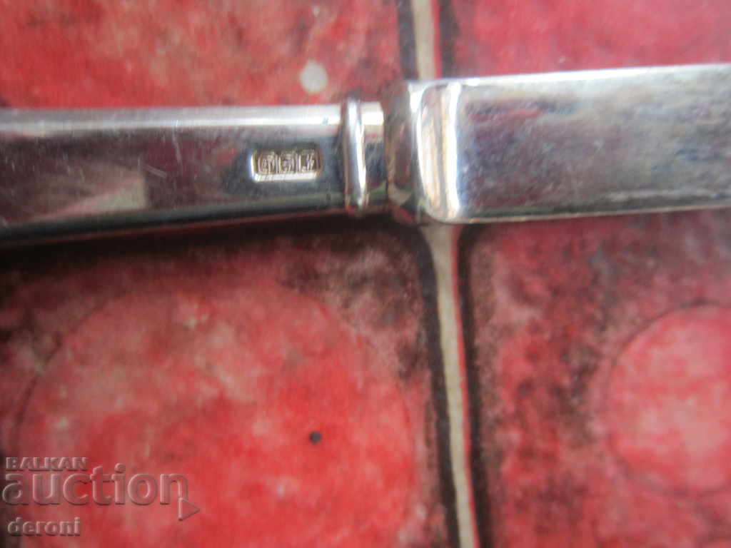 Παράδοση Μοναδικό επάργυρο μαχαίρι επιστολών