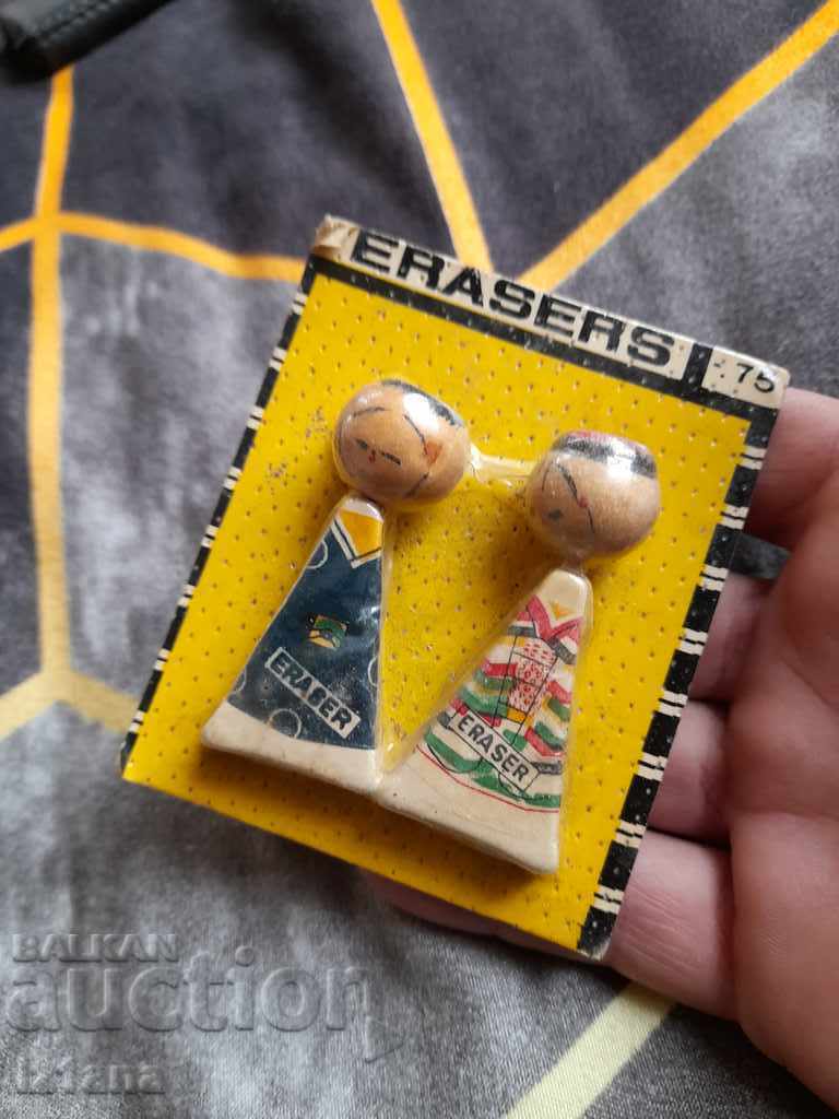 Auction Old figurines, friction tires Auction Old figurines, friction tires