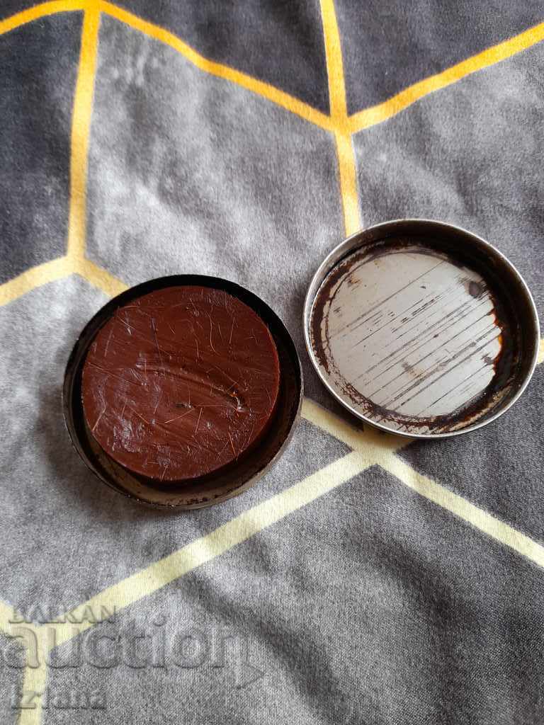 Auction Old turpentine shoe polish Auction Old turpentine shoe polish