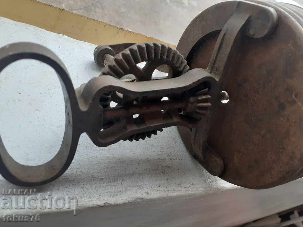 Auction  Old Renaissance device butter stirrer cream