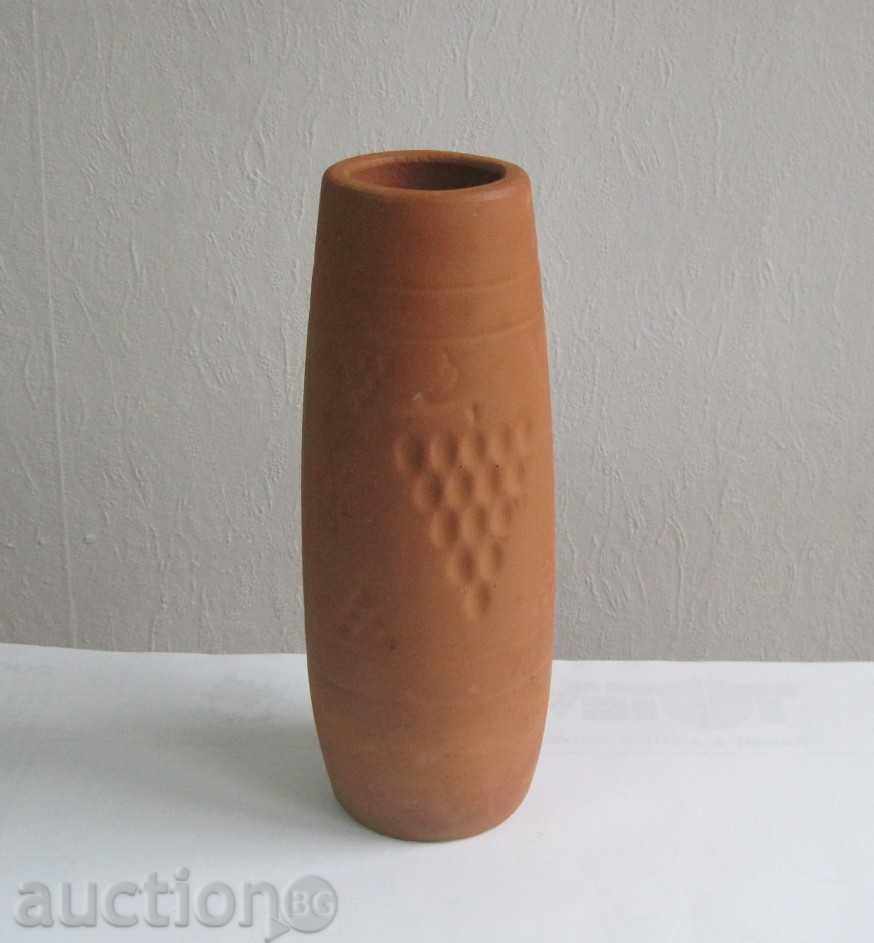 Auction Ceramic vase Auction Ceramic vase