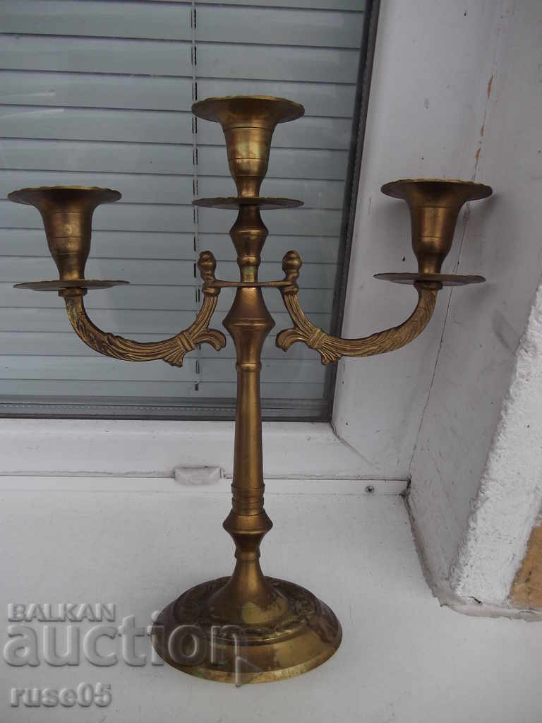Sfeșnic din bronz pentru trei lumânări cu preț 50.00 BGN | € 25.56