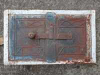 Детайл врата от стара печка джамал капак камина