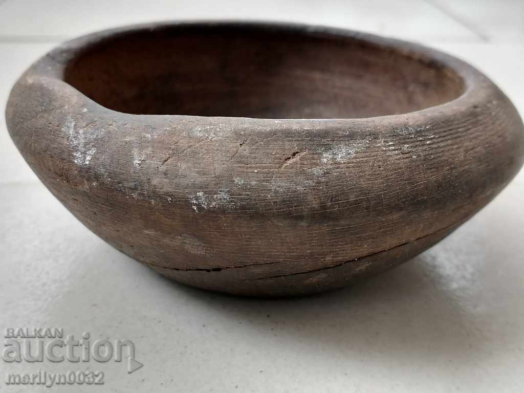 Wooden bowl bowl without lid, bowl wooden primitive with price 48.00 BGN | € 24.54 Wooden bowl bowl without lid, bowl wooden primitive with price 48.00 BGN | € 24.54