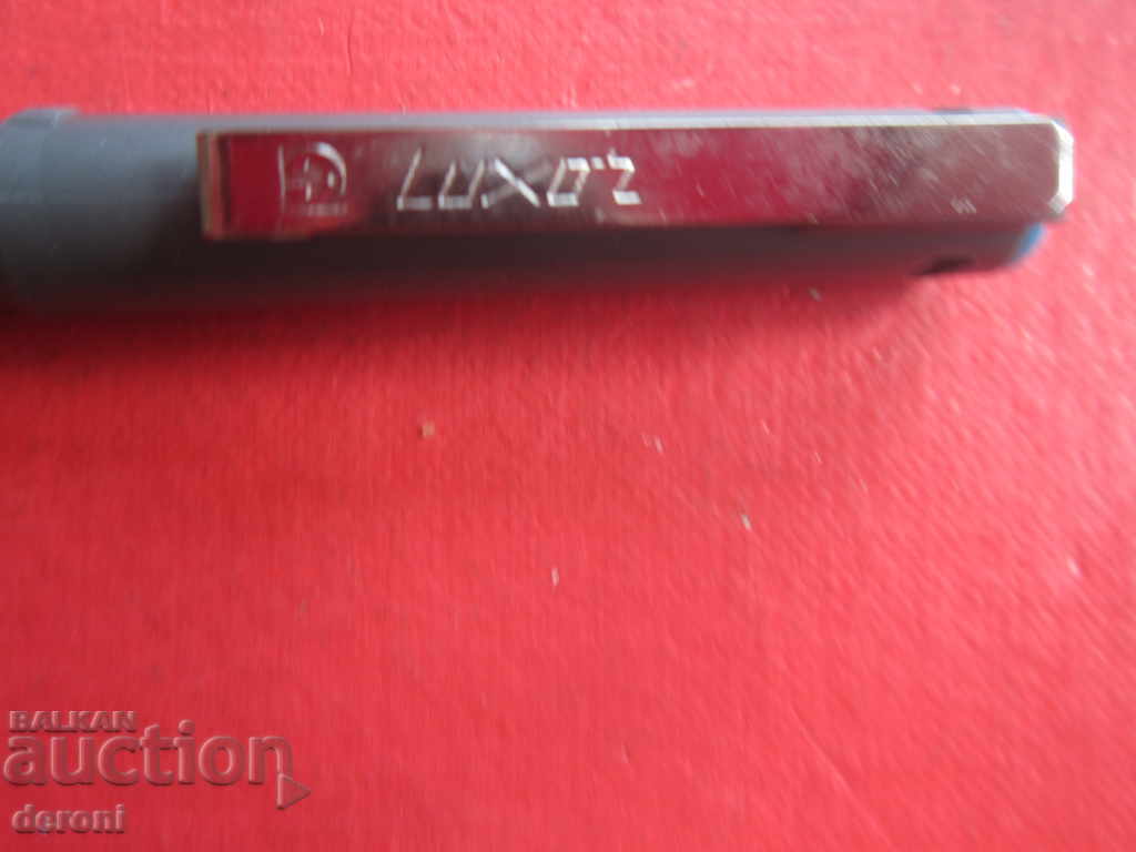 Chemical pen Luxoz ceramic roler with price 10.00 BGN | € 5.11 Chemical pen Luxoz ceramic roler with price 10.00 BGN | € 5.11