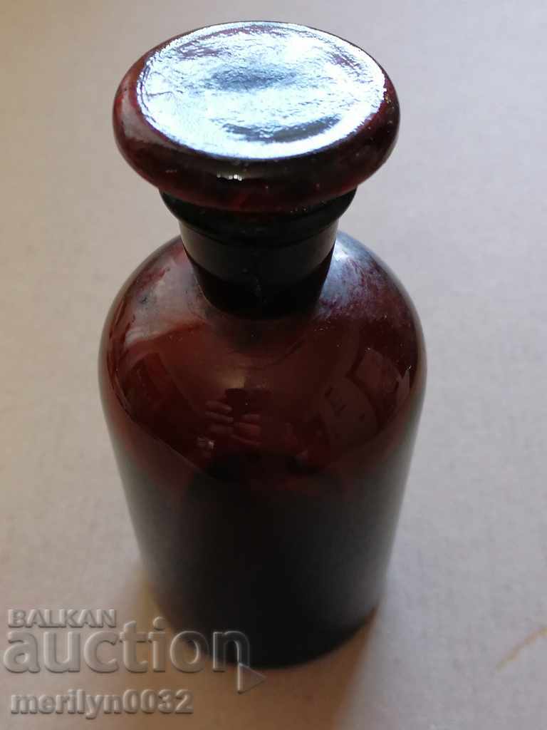 Pharmacy bottle, bottle with price 28.00 BGN | € 14.32