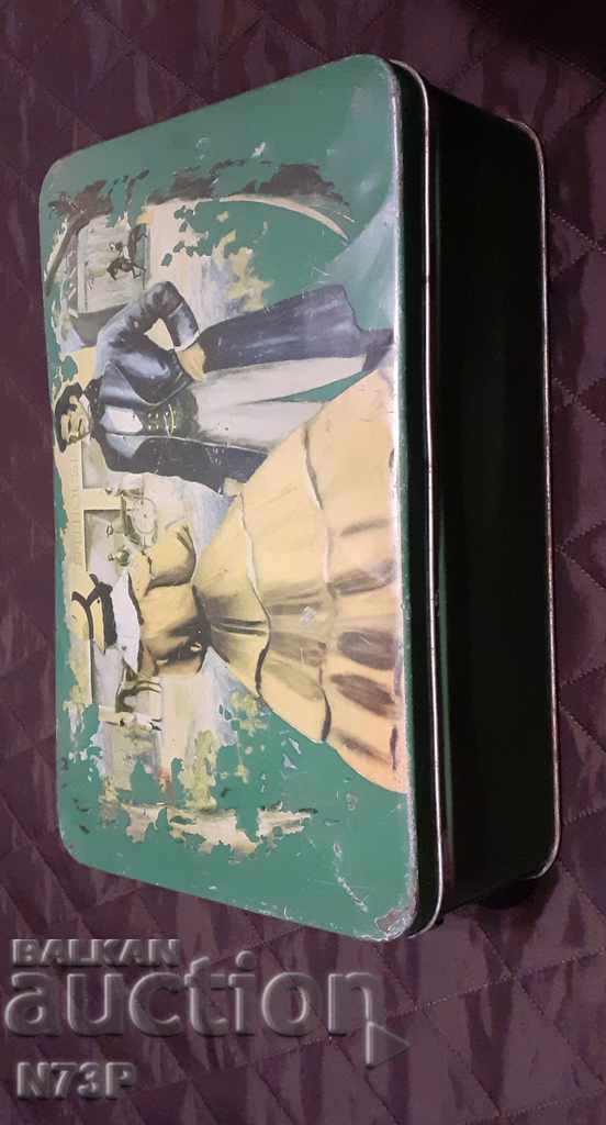 OLD METAL BOX. RETRO. COLLECTION. - 6 OLD METAL BOX. RETRO. COLLECTION. - 6