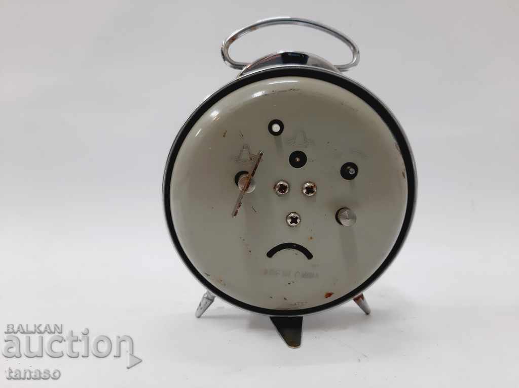 Auction Old Chinese Alarm Clock (4.5) Auction Old Chinese Alarm Clock (4.5)
