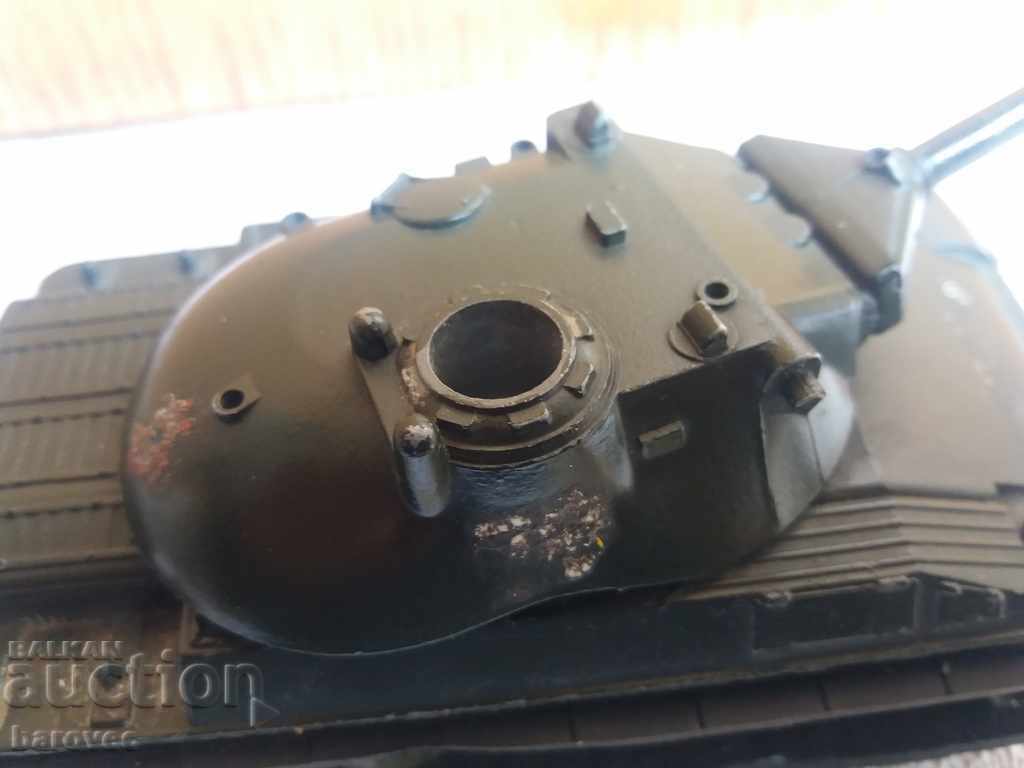 Auction Metal tank - Solido made in! France Auction Metal tank - Solido made in! France