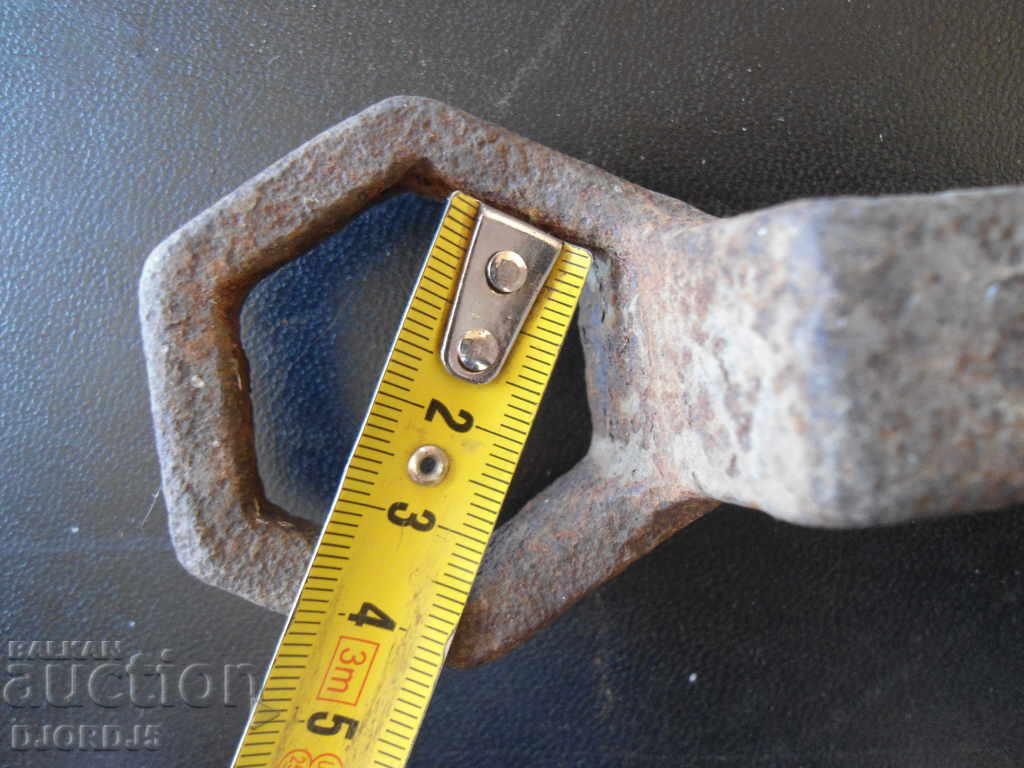 Δημοπρασία Παλαιό κλειδί από σφυρήλατο σίδερο, κάρο, άμαξα Δημοπρασία Παλαιό κλειδί από σφυρήλατο σίδερο, κάρο, άμαξα