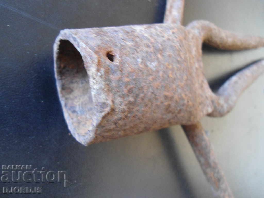Auction Old agricultural tool Auction Old agricultural tool