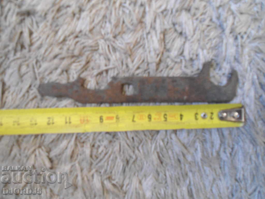 Auction Old bicycle screwdriver Auction Old bicycle screwdriver