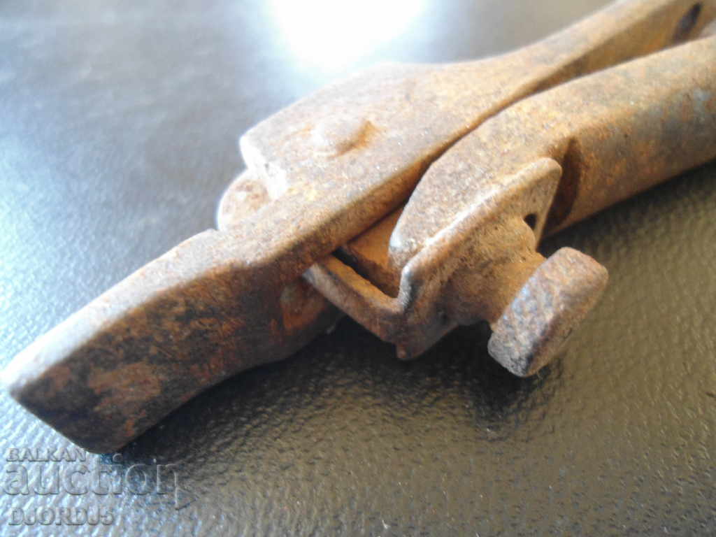 Old tool, interior - 5 Old tool, interior - 5