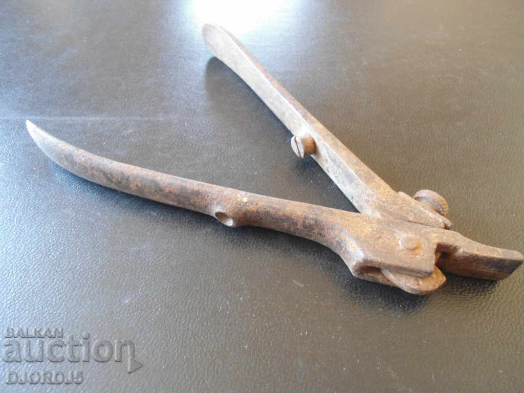 Old tool, interior - 7 Old tool, interior - 7