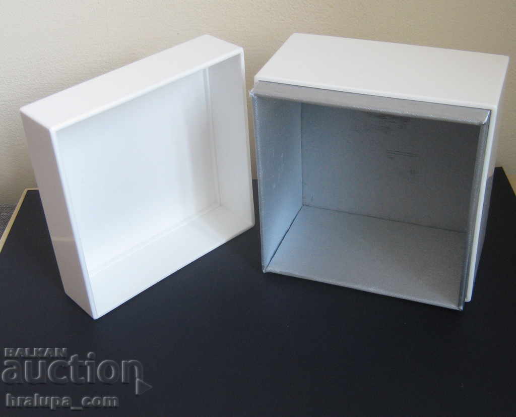 Delivery of Just Cavalli Time watch case Delivery of Just Cavalli Time watch case