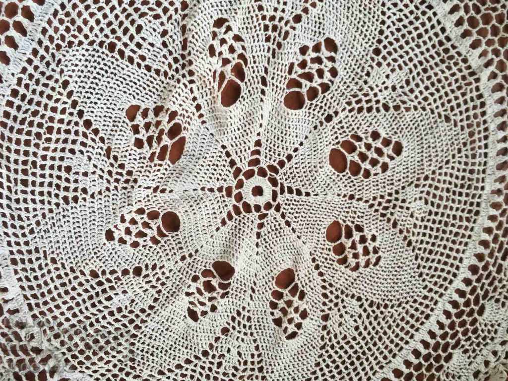 Auction  MILO COVER KNITTING ON ONE ETHNIC HOOK