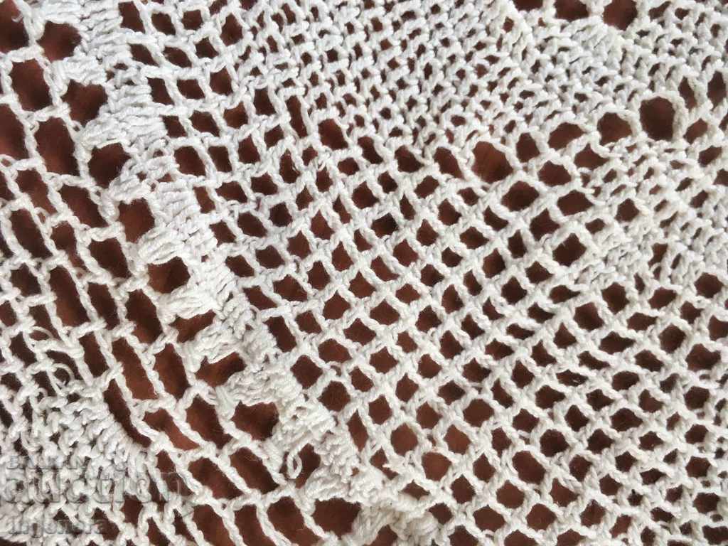 Delivery of MILO COVER KNITTING ON ONE ETHNIC HOOK