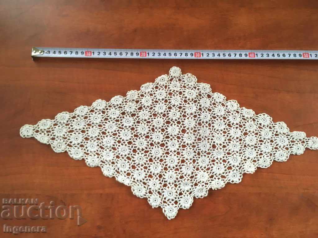COPERTA MILO tricotat pe un singur cârlig etnic