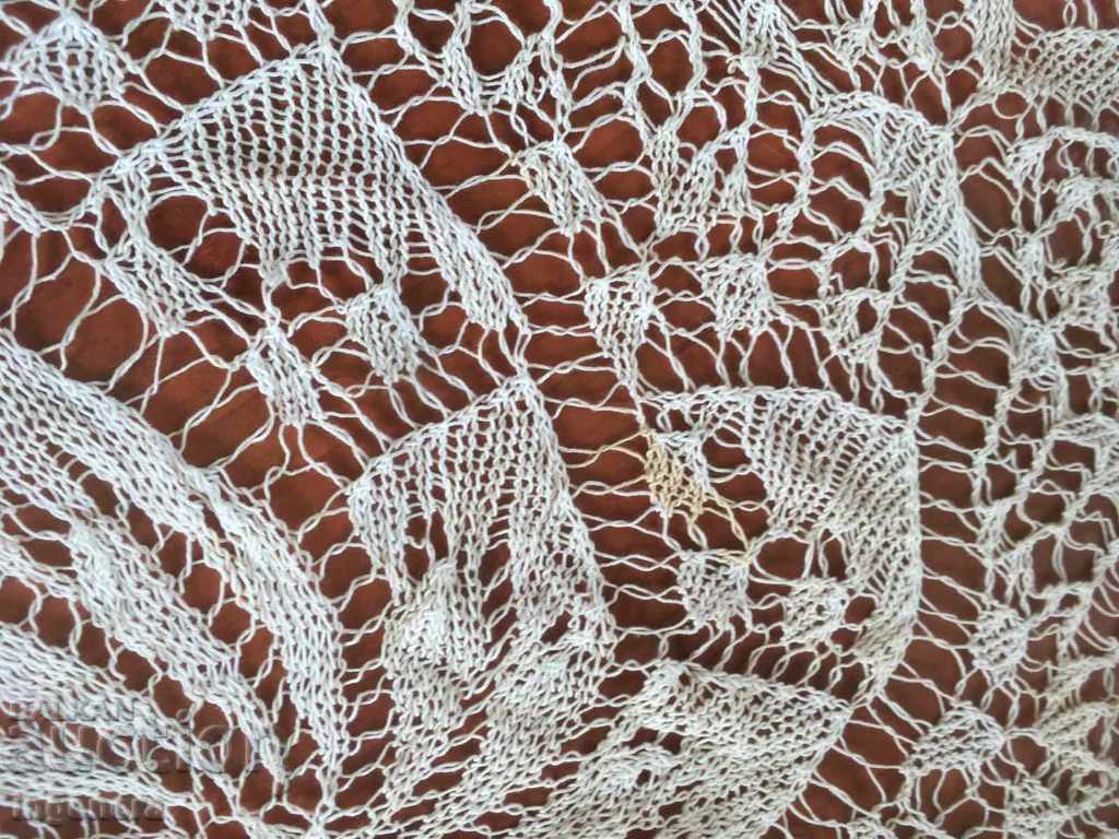 Delivery of MILO COVER KNITTING ON ONE ETHNIC HOOK Delivery of MILO COVER KNITTING ON ONE ETHNIC HOOK