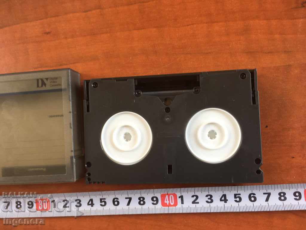 VIDEO CASSETTE CARTRIDGE - 5 VIDEO CASSETTE CARTRIDGE - 5