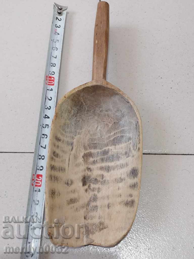 Auction Old wooden shovel wooden shovel Auction Old wooden shovel wooden shovel