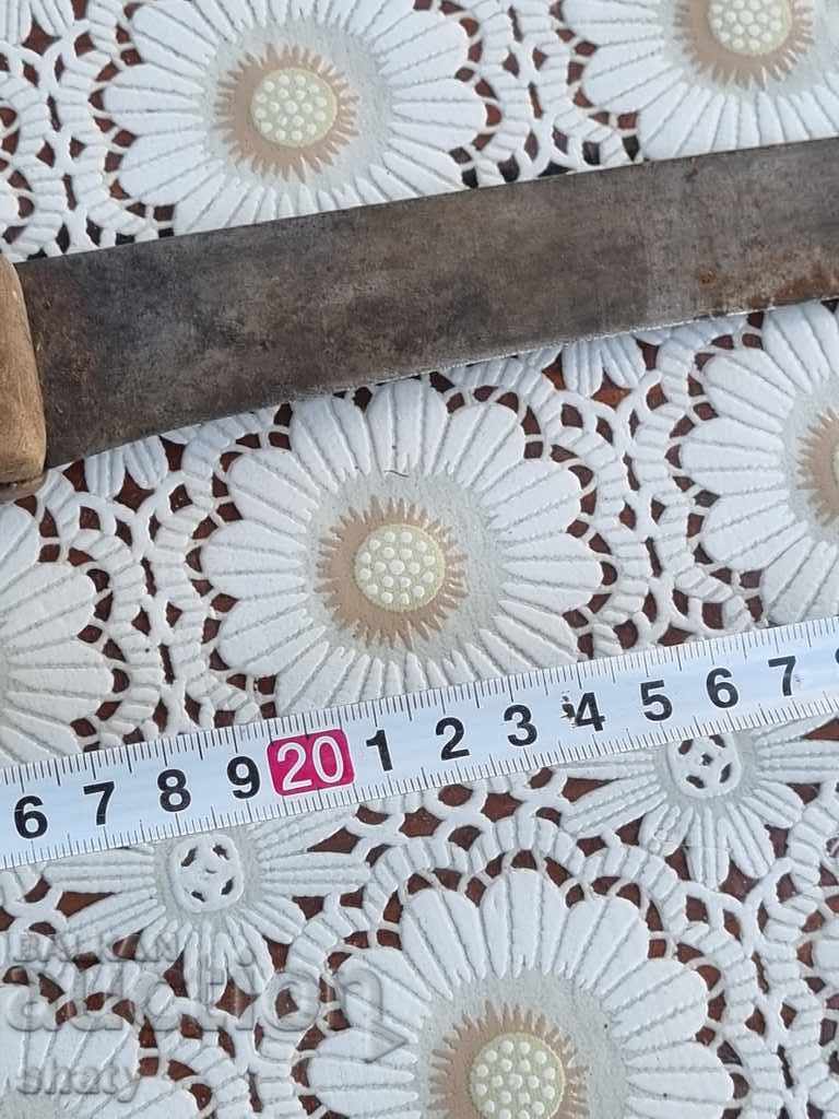 Auction  Big old BG knife