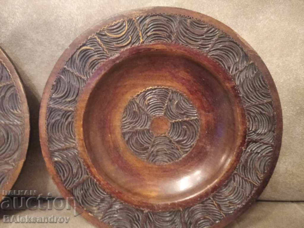 Delivery of Two plates woodcarving with stuffing Delivery of Two plates woodcarving with stuffing