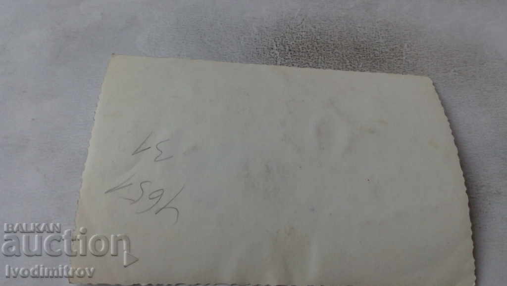 Sofia Two men and a woman on National Assembly Square with price 3.45 BGN | € 1.76 Sofia Two men and a woman on National Assembly Square with price 3.45 BGN | € 1.76