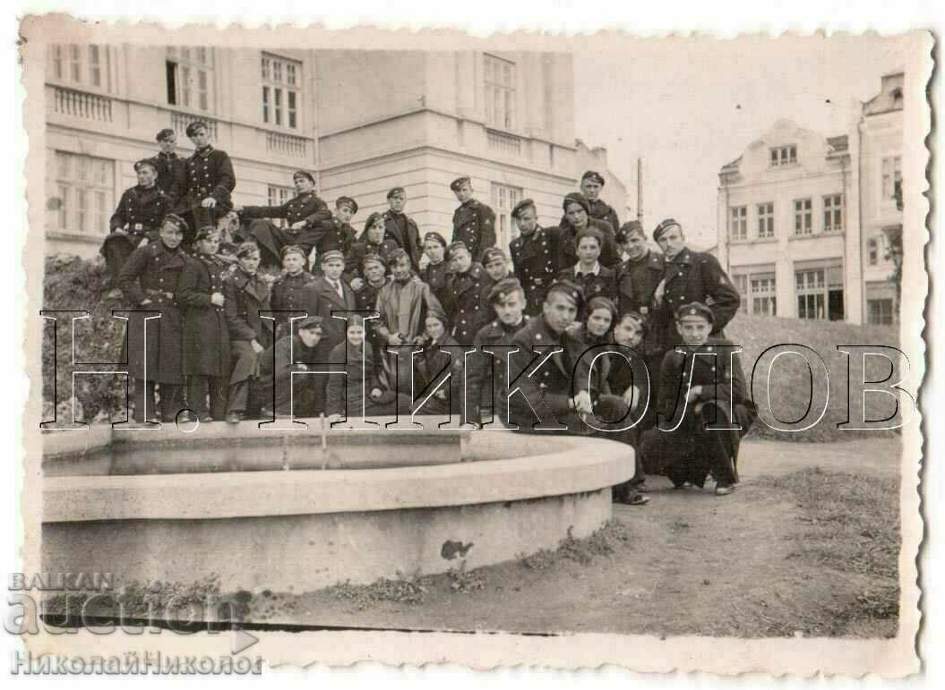 1936 MICĂ FOTO VECHE A CENTRULUI DE ZGOMOT B355