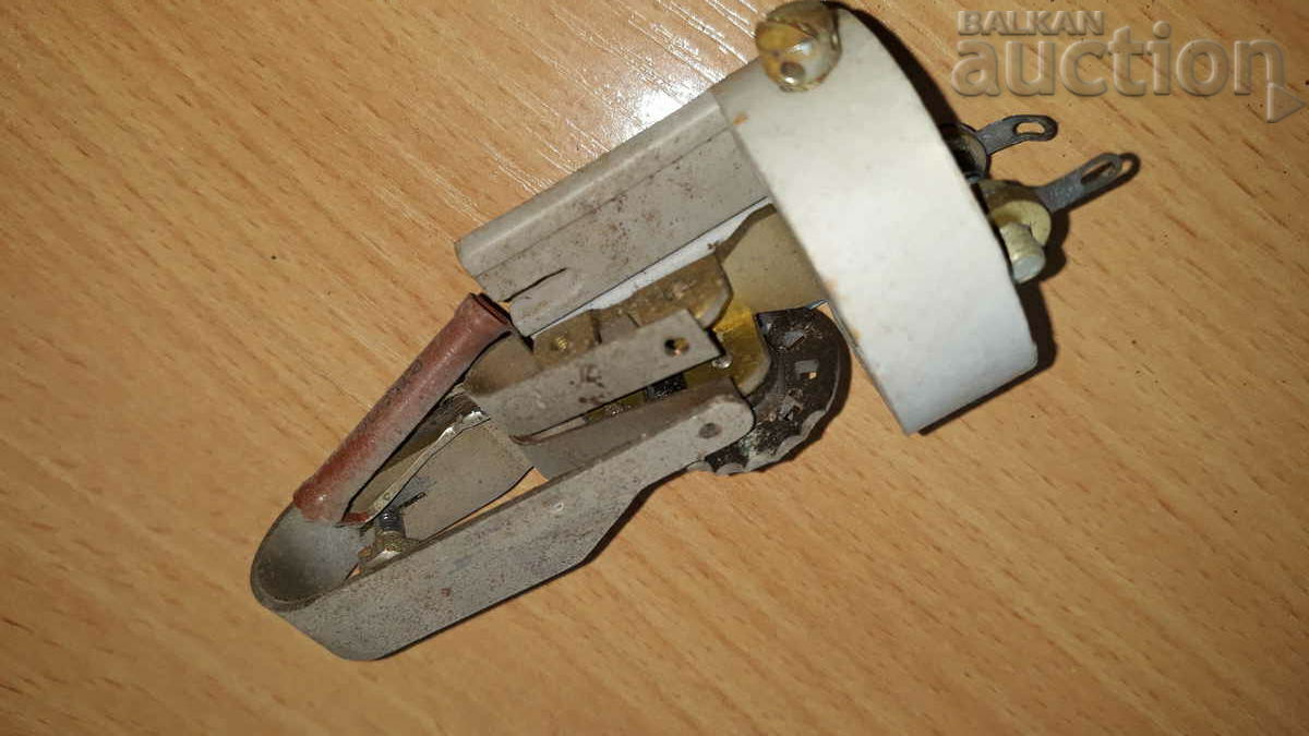 Delivery of retro antique sensor appliance Delivery of retro antique sensor appliance