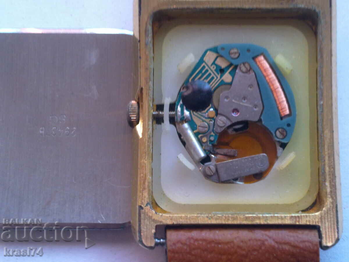 Gold plated watch with price 25.00 BGN | € 12.78 Gold plated watch with price 25.00 BGN | € 12.78