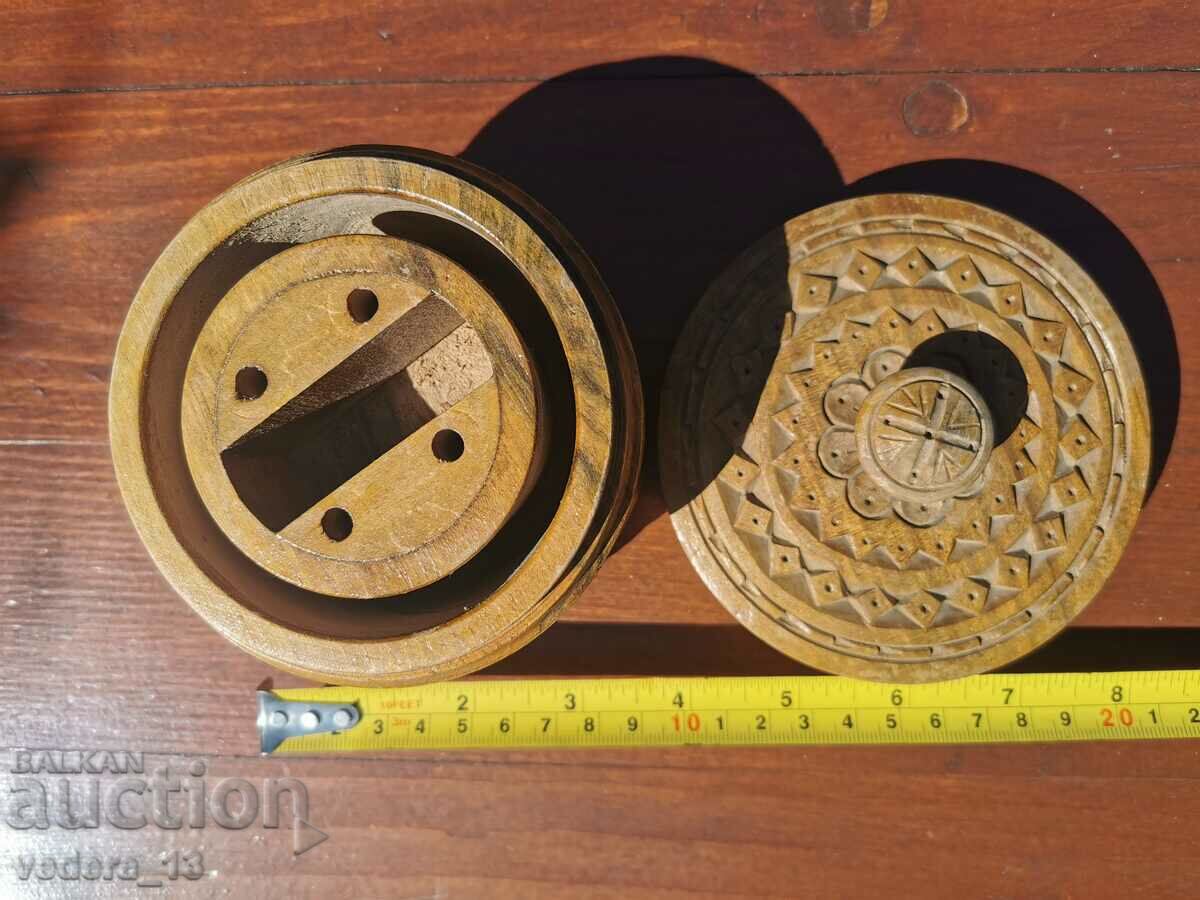 Auction  an old wooden bowl