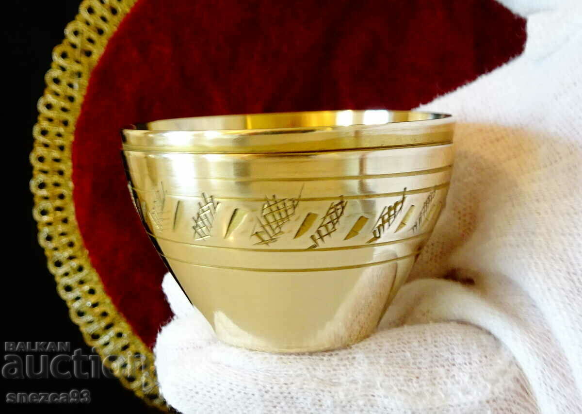 Bronze glass, engraved 70 ml. - 6