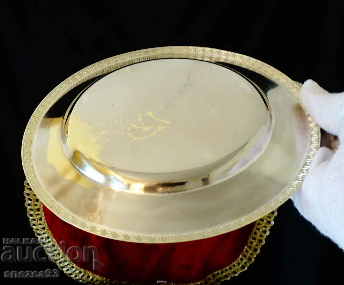 Delivery of Silver-plated Versace plate, gilding.
