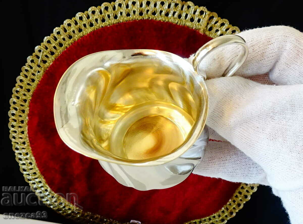 Δημοπρασία Επάργυρη κανάτα, τόρνος. Δημοπρασία Επάργυρη κανάτα, τόρνος.