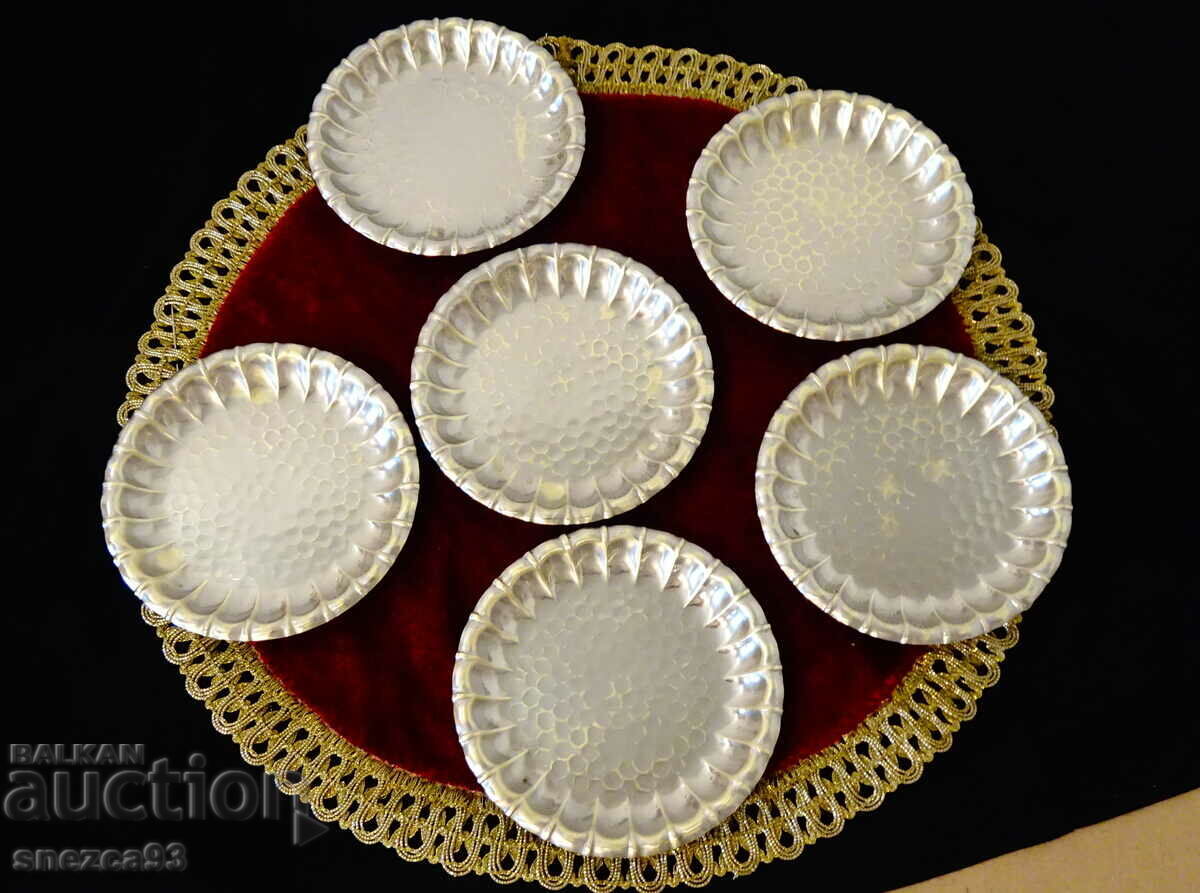 Silver-plated plate, nut bowl, forged relief - 7