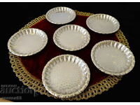 Посребрена чиния,купичка за ядки,кован релеф.