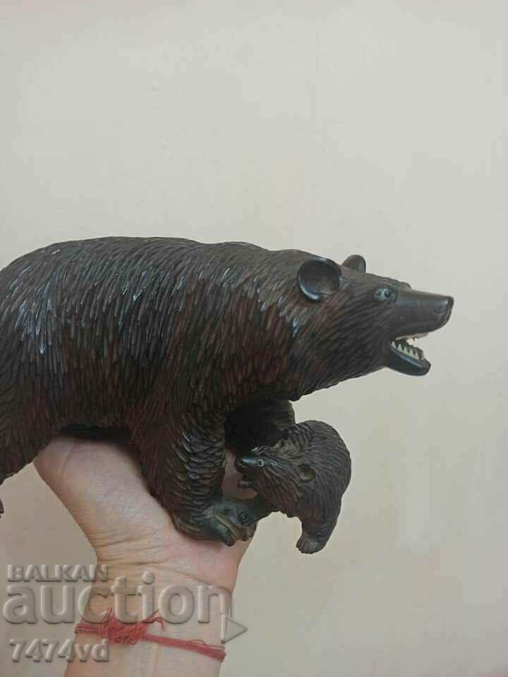 Solid wood sculpture, woodcarving of a bear with a little bear, Fr. with price 400.00 BGN | € 204.52 Solid wood sculpture, woodcarving of a bear with a little bear, Fr. with price 400.00 BGN | € 204.52