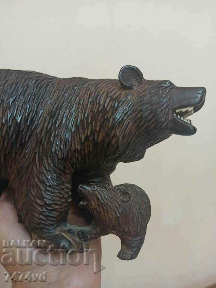 Delivery of Solid wood sculpture, woodcarving of a bear with a little bear, Fr. Delivery of Solid wood sculpture, woodcarving of a bear with a little bear, Fr.
