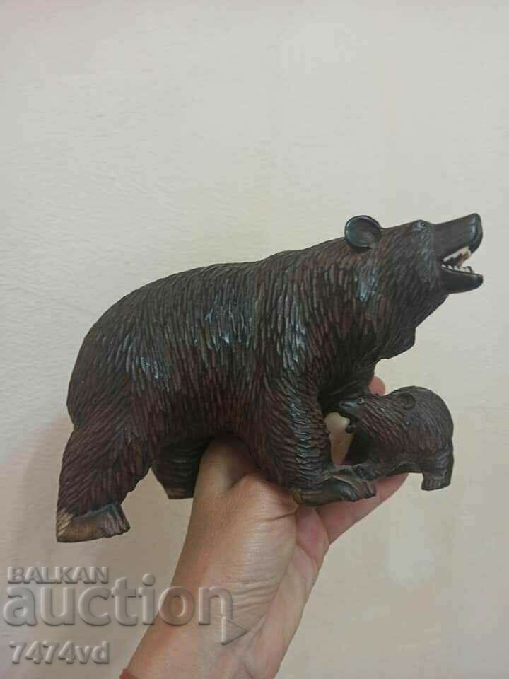 Sculptură în lemn masiv, sculptură în lemn a unui urs cu ursuleț, pr.