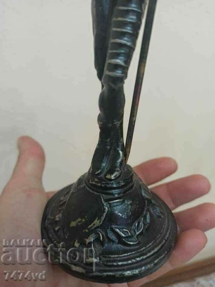 Delivery of Don Quixote sculpture, cast iron, marking