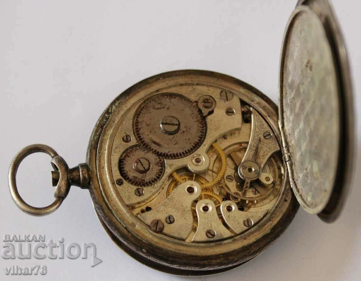 SILVER POCKET WATCH - DOES NOT WORK FOR REPAIR - 6 SILVER POCKET WATCH - DOES NOT WORK FOR REPAIR - 6