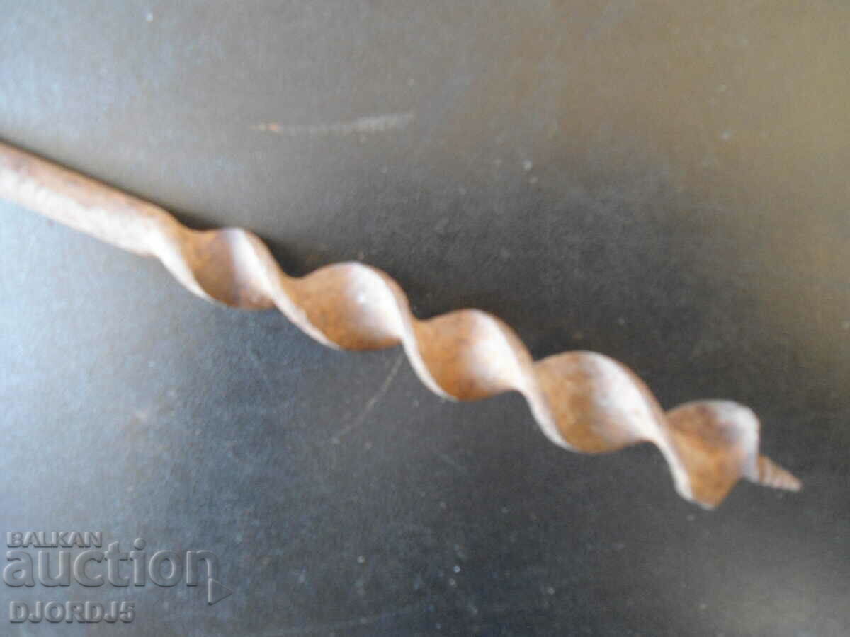 Old drill, chipping with price 2.00 BGN | € 1.02 Old drill, chipping with price 2.00 BGN | € 1.02