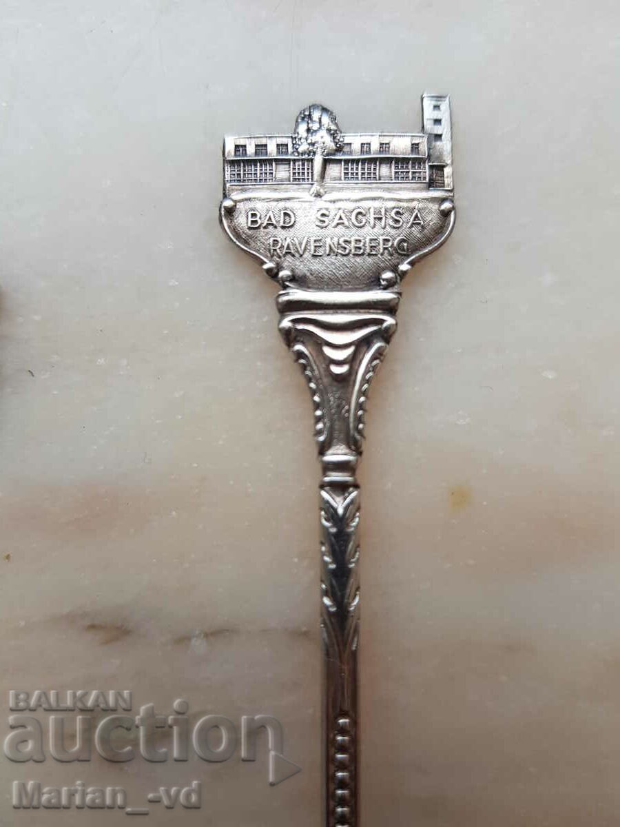 Delivery of Collectible silver-plated spoons 3 pieces Delivery of Collectible silver-plated spoons 3 pieces