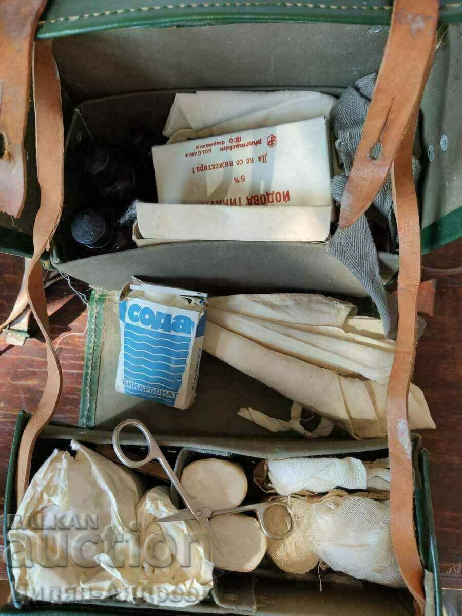 Old military medical kit, Red Cross - FULL SET!