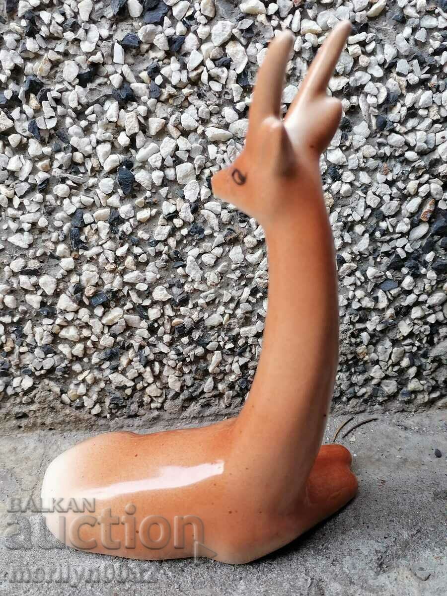 Auction Porcelain figure, doe deer figurine Auction Porcelain figure, doe deer figurine