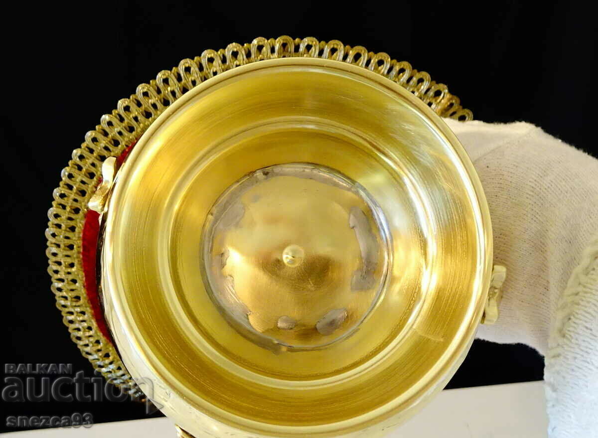 Antique brass vessel, lion heads, porcelain. - 7