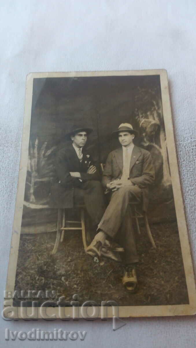 Foto Doi bărbați 1930